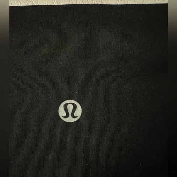 Lululemon Align Leggings in Black Size 2 - Picture 4 of 6